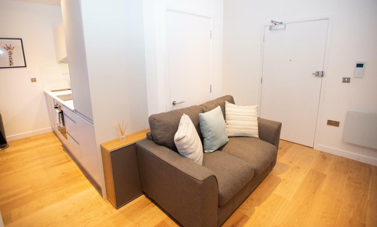 Stylish And Clean 1 Bed Apartment Maidenhead Town Center Extérieur photo