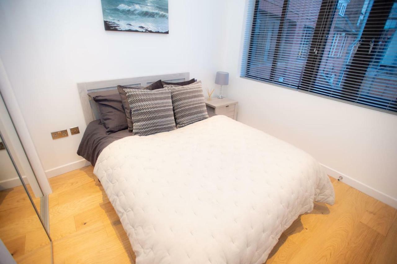 Stylish And Clean 1 Bed Apartment Maidenhead Town Center Extérieur photo
